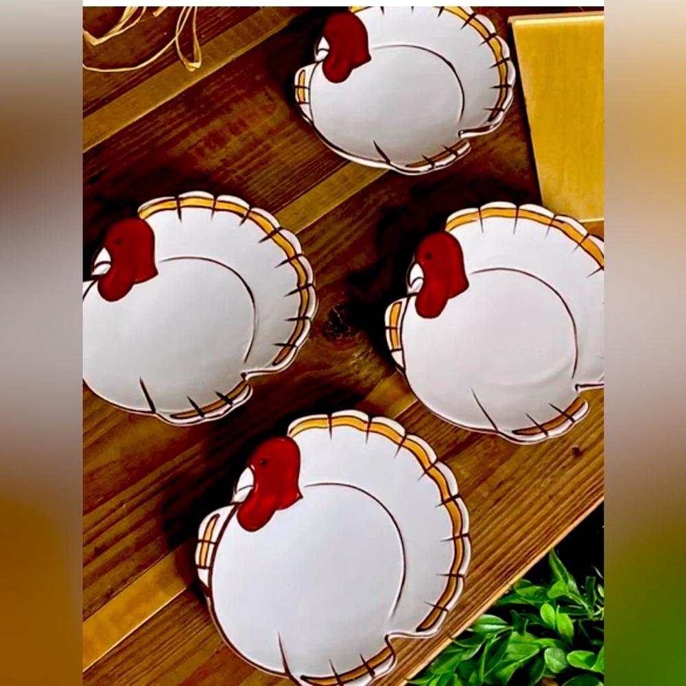 Pottery Barn Vintage “Gobble” salad/dessert Plates (Set of 8)